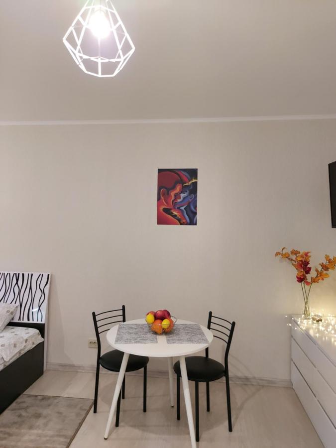 Апартаменти Комфорт Таун Kiew Exterior foto